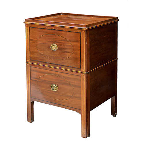 Sub.:21 - Lote: 322 -  Mueble ingl�s auxiliar de �poca Eduardiana, en madera de caoba con limoncillo.