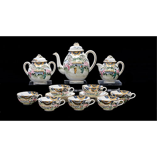 Sub.:21 - Lote: 1450 -  Juego de t� realizado en porcelana china 