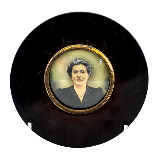 Sub.:21 - Lote: 1339 -  Miniatura pintada en celuloide. S. XX.