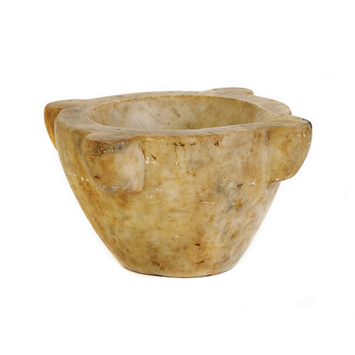 Sub.:21 - Lote: 1269 -  Mortero realizado en alabastro.