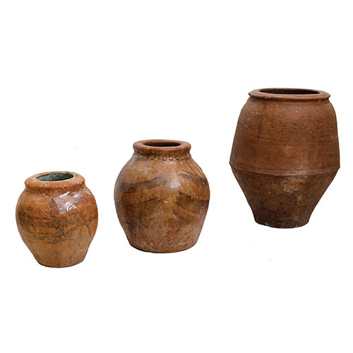 Sub.:21 - Lote: 1391 -  Tres c�ntaros en cer�mica de Calanda de diferentes tama�os.