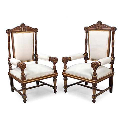 Sub.:22 - Lote: 1261 -  Conjunto formado por dos sillones y seis sillas en madera de roble tallado parcialmente dorado, Pro Arte, M. Riquet, Barcelona (1892-1893). Con marca. 