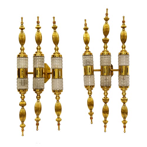 Sub.:22 - Lote: 1292 -  Pareja de apliques dorados y detalles en pedrer�a