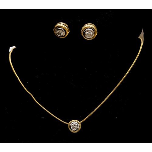 Sub.:22 - Lote: 1424 -  Cadena de oro de 14k con brillante y pendientes a juego.