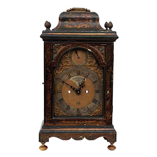 Sub.:22 - Lote: 216 -  Reloj Bracket con caja de laca. Creak & Santos. Sin maquina. S. XVIII.