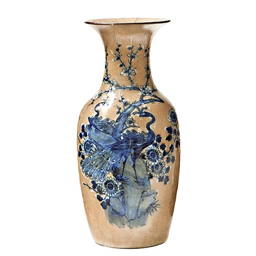 Sub.:22 - Lote: 239 -  Jarrn en porcelana china, principios del S.XX. Decoracin de aves en un paisaje con almedros en flor. 