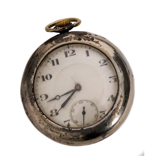 Sub.:23 - Lote: 446 -  Reloj de bolsillo realizado en plata de 800.