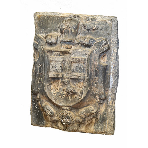 Sub.:23 - Lote: 1316 -  Escudo en piedra negra de Calatorao. Herldica aragonesa. S. XVII