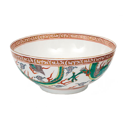 Sub.:23 - Lote: 338 -  Bol en porcelana china, familia verde. Con decoracin oriental.