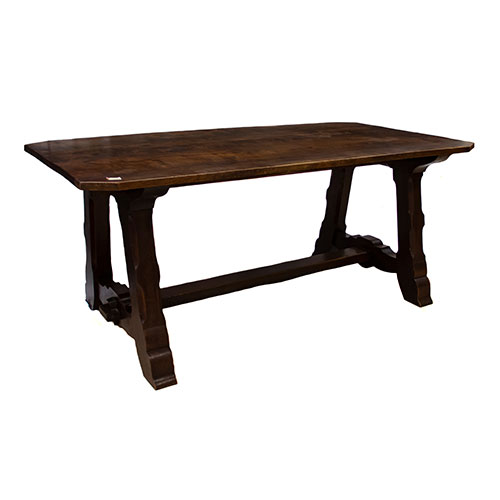 Sub.:23 - Lote: 1190 -  Mesa comedor realizada en madera de castao. Aos 50.