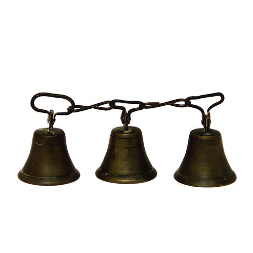 Sub.:23 - Lote: 1212 -  Lote de tres campanas del siglo XIX.