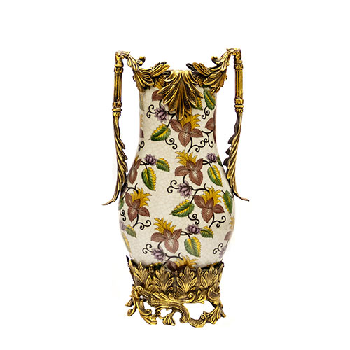 Sub.:24 - Lote: 1405 -  Jarr�n en cer�mica vidriada y bronce.