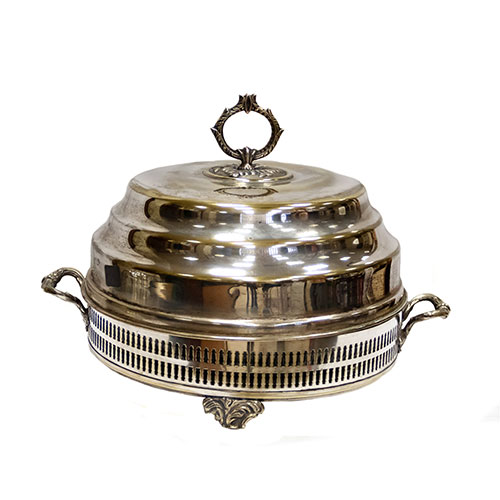 Sub.:24 - Lote: 1274 -  Presentador en metal plateado con recipiente en cristal.