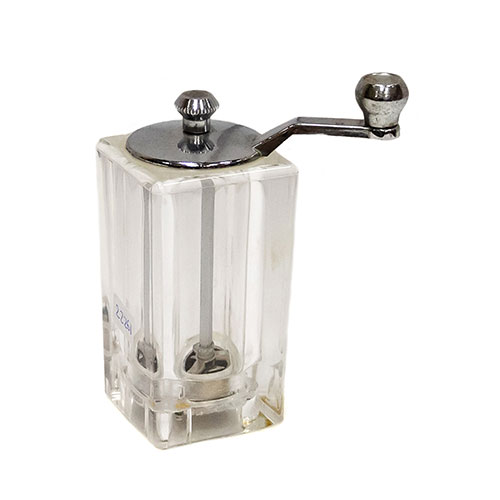 Sub.:24 - Lote: 1316 -  Molinillo para realizar mantequilla en cristal y metal.