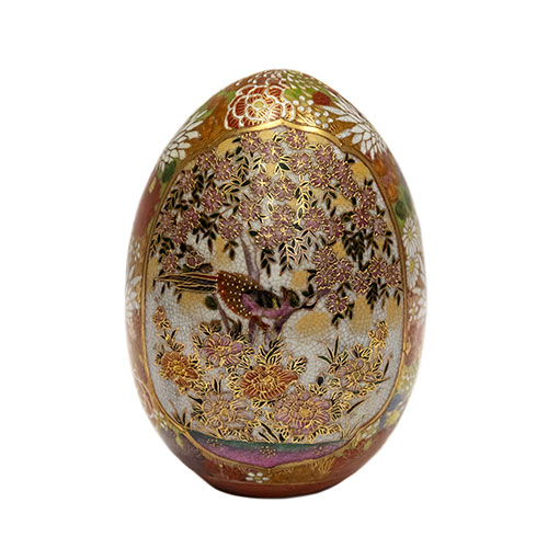 Sub.:24 - Lote: 291 -  Huevo en porcelana. Modelo Satsuma.