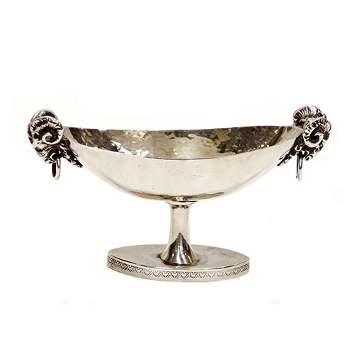 Sub.:24 - Lote: 1383 -  Salero estilo �poca imperio en plata sin punzonar. Principios s. XIX. ca. 1800.