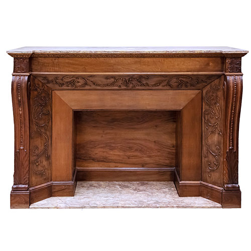 Sub.:24 - Lote: 1459 -  Embocadura de chimenea en madera tallada y tapa de m�rmol.