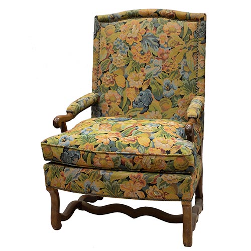 Sub.:25 - Lote: 1556 -  Gran silln de lectura en madera natural y tapicera de flores modelo Luis XIII.