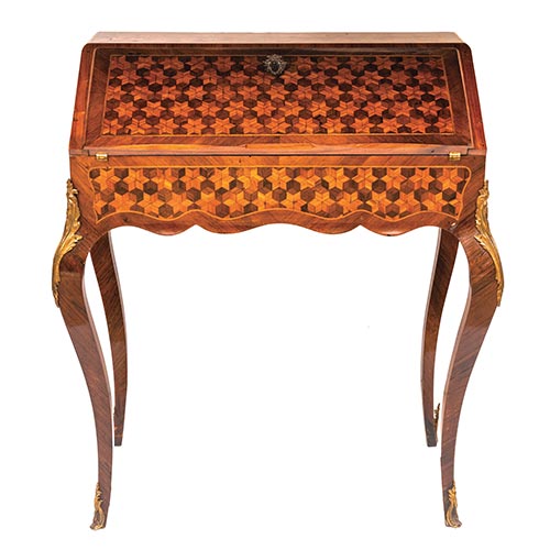 Sub.:26 - Lote: 212 -  Escritorio de puente de estilo Luis XV con marqueter�a geom�trica realizada en palo de rosa y limoncillo. S.XIX. 