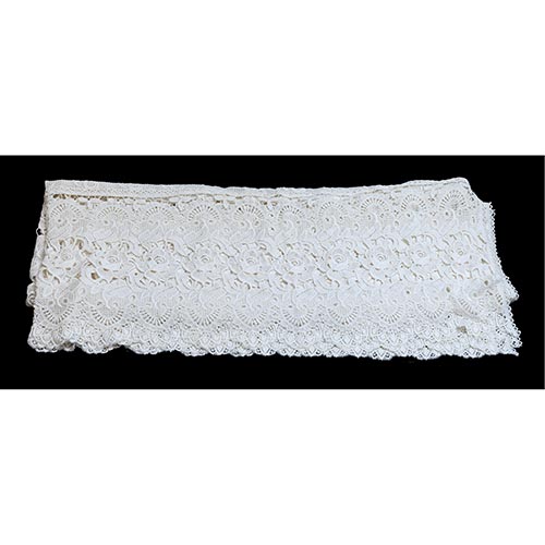 Sub.:26 - Lote: 335 -  Pareja de colchas de cama de 90 en encaje guipur.