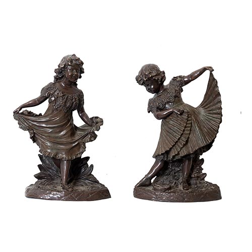 Sub.:26 - Lote: 256 -  Ni�as bailando