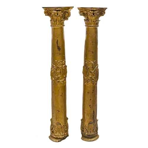 Sub.:28 - Lote: 225 -  Pareja de pilastras en madera tallada y dorada