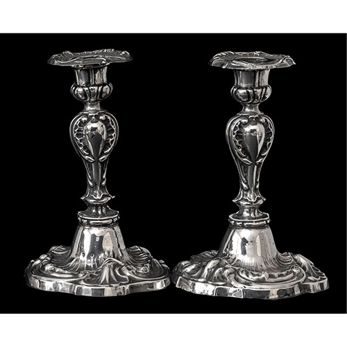 Sub.:29 - Lote: 343 -  Pareja de candeleros estilo Luis XV en plata