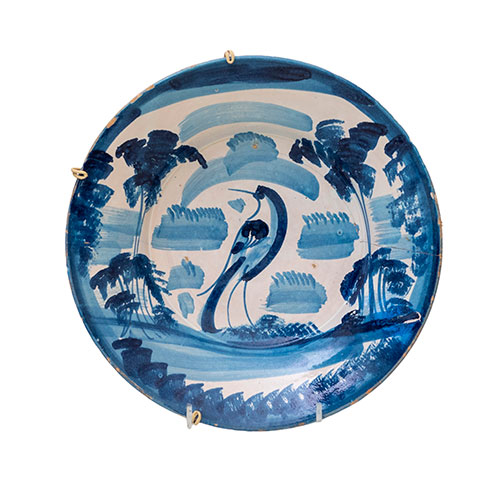 Sub.:29 - Lote: 1277 -  Plato en cer�mica de Muel con decoraci�n de aves en azul