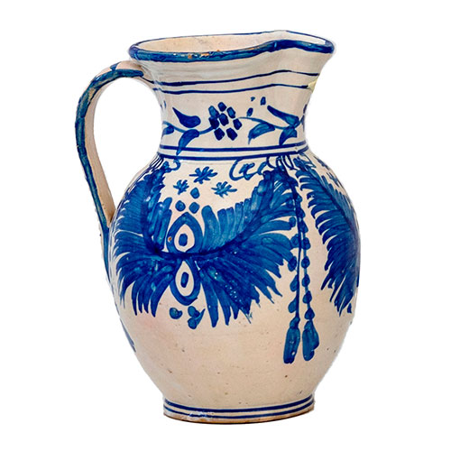 Sub.:29 - Lote: 1348 -  Jarra en cer�mica con decoraci�n en blanco y azul.