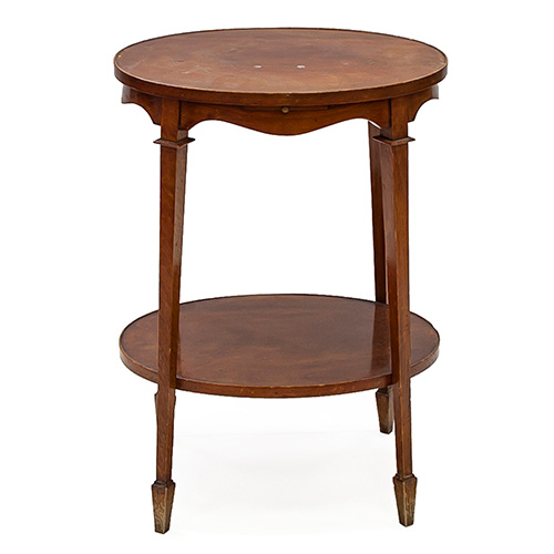 Sub.:3-On - Lote: 75 -  Mesa auxiliar oval con balda inferior.