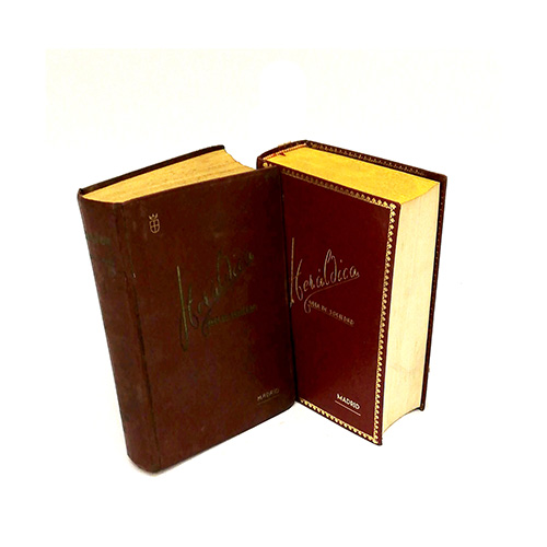 Sub.:3-On - Lote: 2136 -  Her�ldica: Gu�a de sociedad (2 ejemplares: edici�n 1955 y 1967 en cubierta desl�cida)