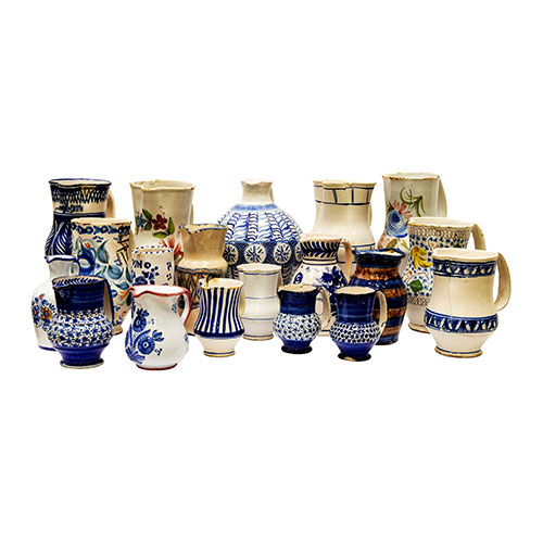 Sub.:3-On - Lote: 328 -  Lote de cer�mica formado por 19 piezas: Jarras y albarelos antiguos y modernos. Para restaurar en su mayor�a.