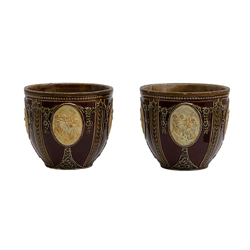 Sub.:3-On - Lote: 329 -  Dos maceteros en cer�mica con decoraci�n neocl�sica