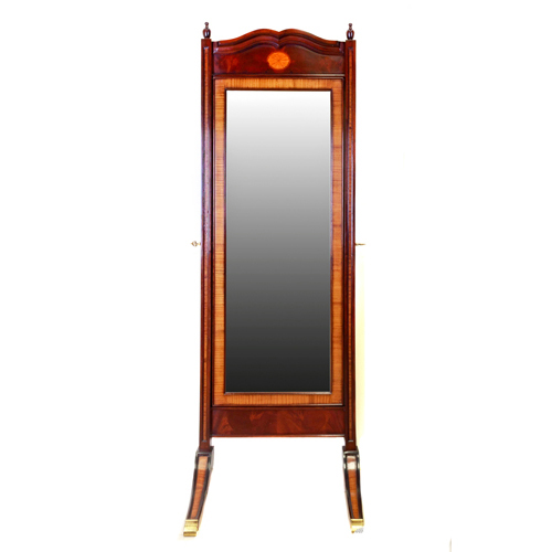 Sub.:3-On - Lote: 164 -  Espejo vestidor en madera patinada. Actualmente las patas traseras est�n serradas, pero conservamos las originales. Estilo ingl�s, s. XX.