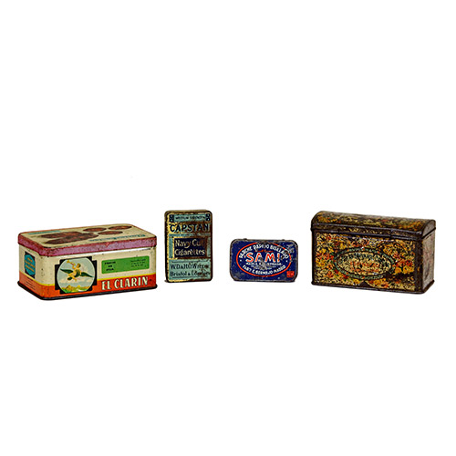 Sub.:3-On - Lote: 207 -  Lote de cajas de hojalata de la primera mitad del s. XX. Una peque�a cajita de 