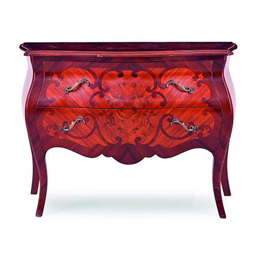 Sub.:30 - Lote: 245 -  C�moda bomb� estilo Luis XV con decoraci�n de marqueter�a de flores y tiradores en bronce.