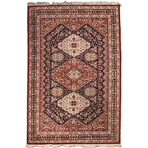 Sub.:31 - Lote: 182 -  Alfombra tipo persa con decoraci�n geom�trica en tonos rojos y azules.