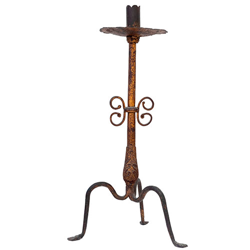 Sub.:31 - Lote: 243 -  Candelero en hierro