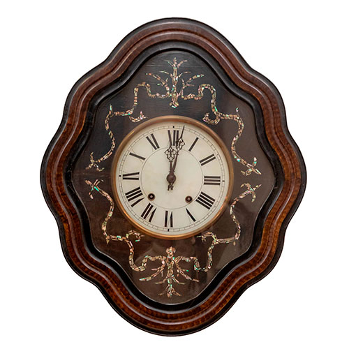 Sub.:31 - Lote: 312 -  Reloj ojo de buey con incrustaciones de n�car