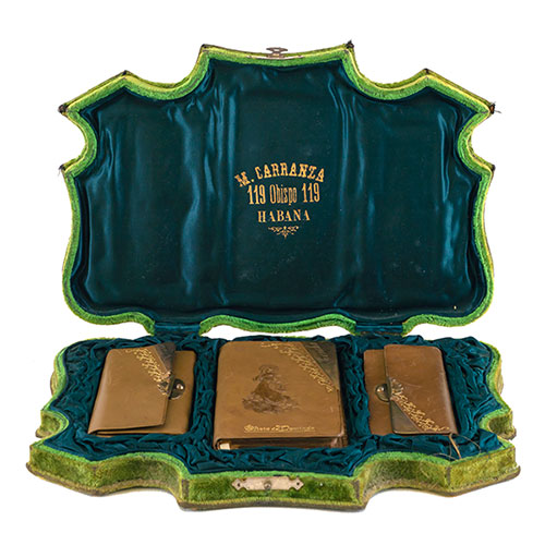 Sub.:32 - Lote: 208 -  Monedero, carnet de baile y oficio del domingo en piel