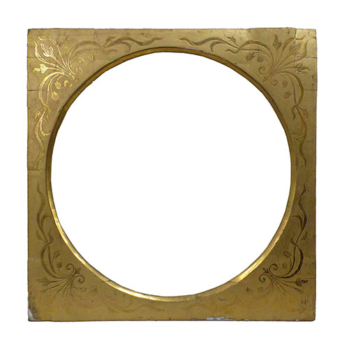 Sub.:32 - Lote: 1421 -  Maria-luisa en madera tallada con motivos florales y dorado en oro brillo y mate