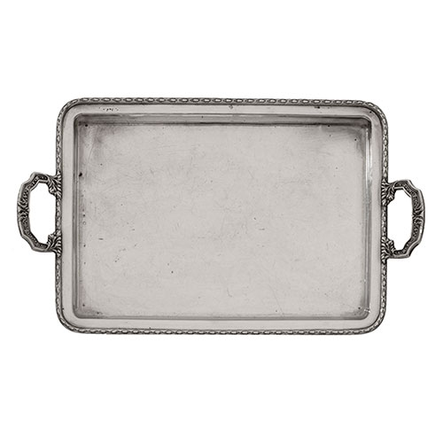 Sub.:32 - Lote: 241 -  Bandeja rectangular en plata con dos asas cinceladas y borde decorado con hojas de agua. Peso 532 gr.