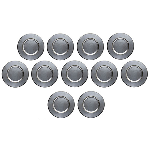 Sub.:32 - Lote: 1267 -  Once bajo platos en metal plateado.