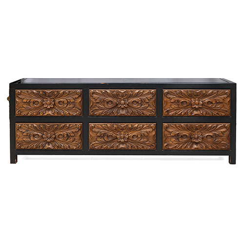 Sub.:32 - Lote: 1321 -  Aparador de seis cajones tallados y dorados de estilo barroco siglo XX