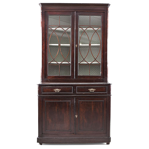 Sub.:32 - Lote: 1417 -  Vitrina modelo ingl�s en madera patinada