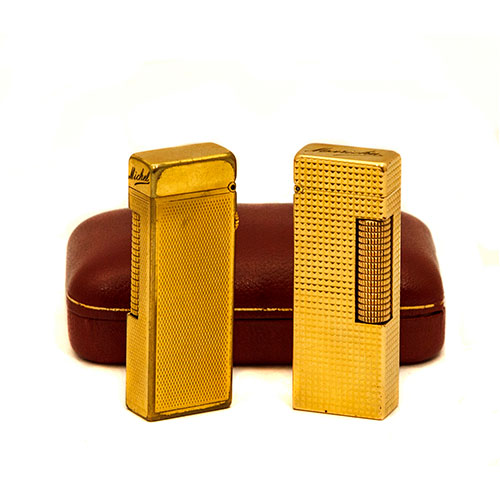 Sub.:33 - Lote: 1305 -  Dos encendedores Dunhill con inscripci�n 