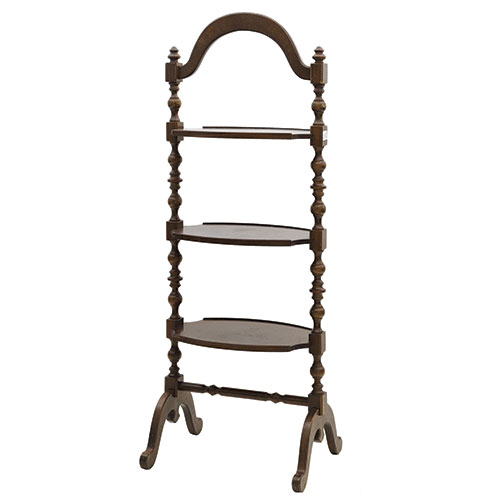 Sub.:33 - Lote: 1357 -  Mueble auxiliar de mesa para platos en madera torneada con tres bandejas.