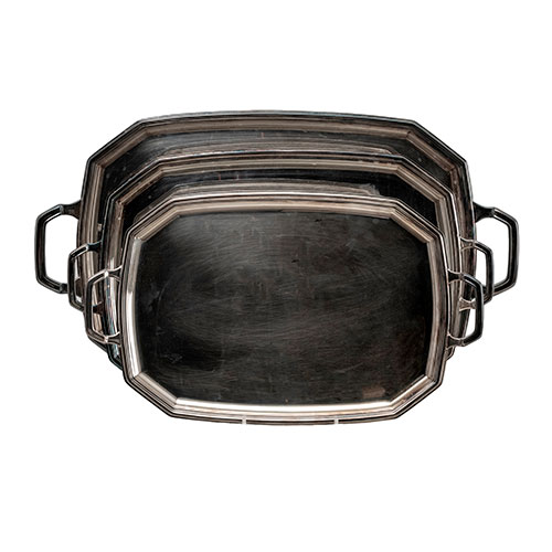 Sub.:33 - Lote: 1442 -  Tres bandejas en metal plateado