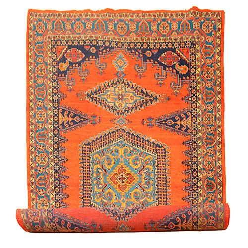 Sub.:33 - Lote: 1417 -  Alfombra tipo persa con decoraci�n geom�trica sobre fondo rojo en lana.