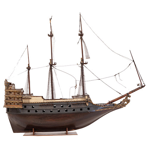 Sub.:33 - Lote: 283 -  Maqueta de gale�n en madera.